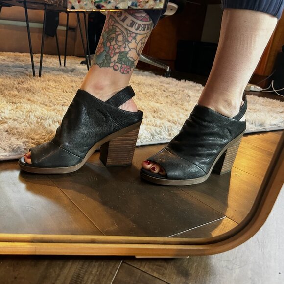 Lucky Brand Black Leather Sling Back Clogs Sz 8 - Picture 2 of 9